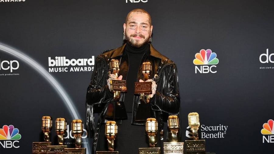 Post Malone Toasts To 9 Wins At 2020 Billboard Music Awards As Killer Mike Accepts Change Maker Award With $1M Donation | HipHopDX