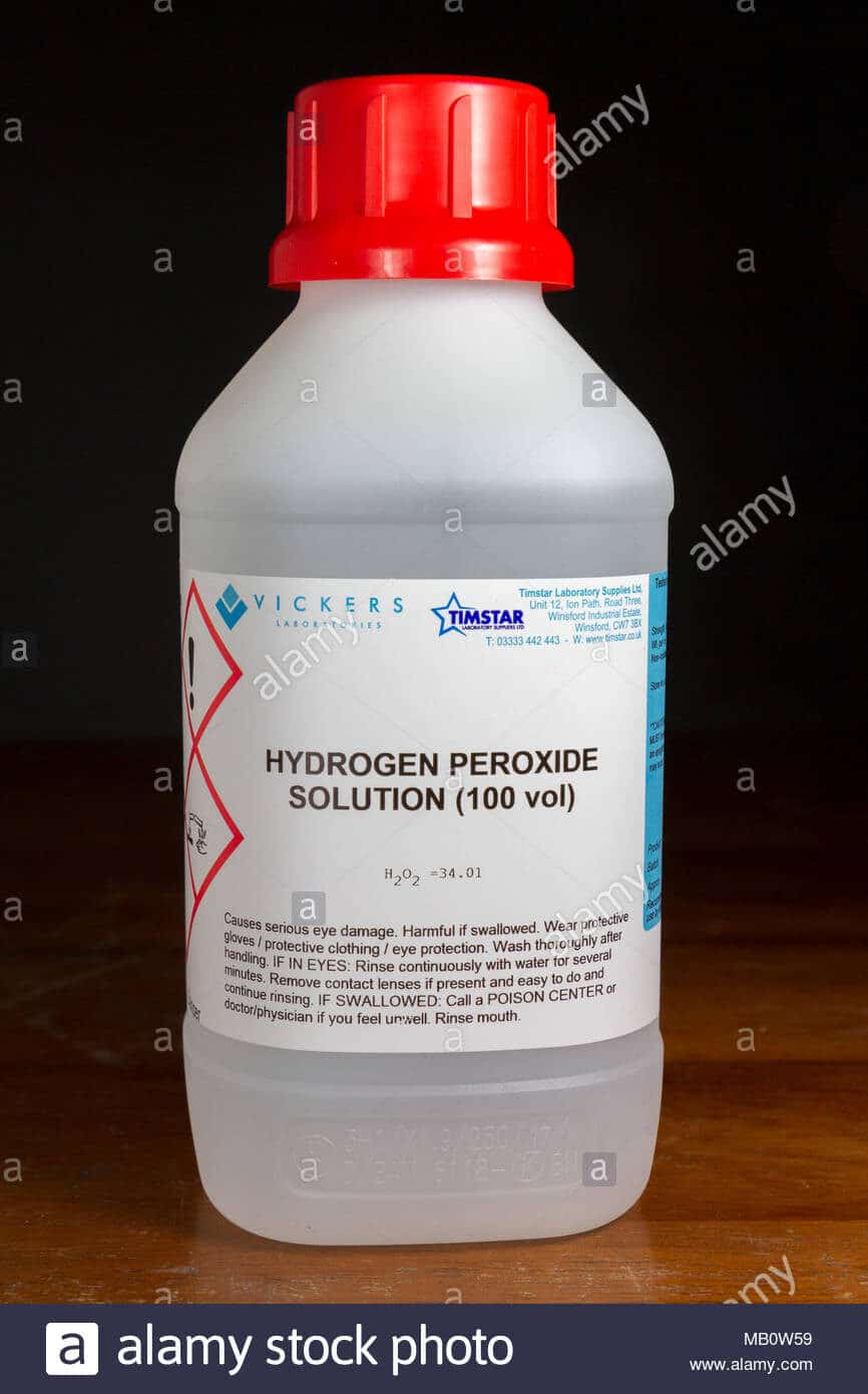 a-bottle-of-100-vol-hydrogen-peroxide-h2o2-solution-as-used-in-a-uk-secondary-school-london-uk-mb0w59-4899669