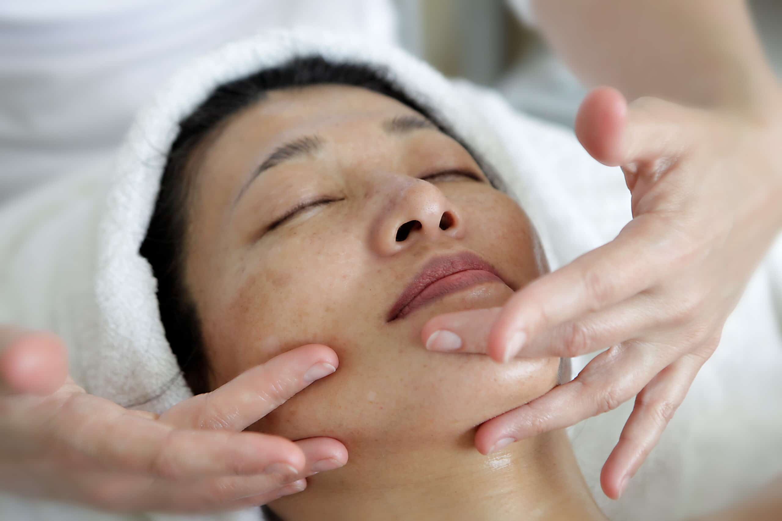 massage handle, face, treatment